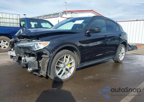 2018 Alfa Romeo Stelvio Ti Sport Awd из США, поврежденный, VIN ZASFAKNN3J7C01639